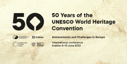 Plakat konferencji UNESCO - czarny napis na jasnym tle