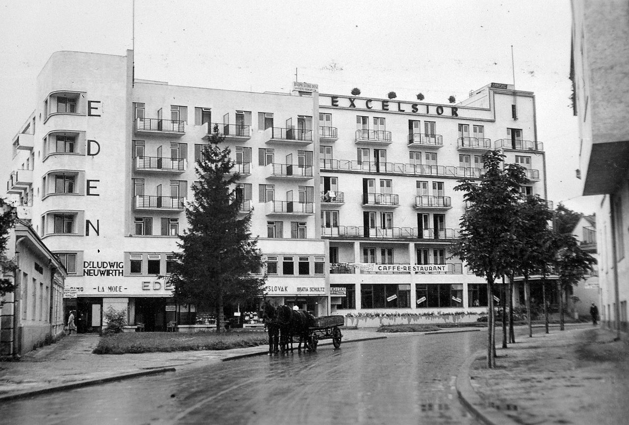 Hotele Eden i Excelsior w Pieszczanach, 1932 rok, zdjęcie: FOTO:FORTEPAN / Gyöngyi via Wikimedia Commons