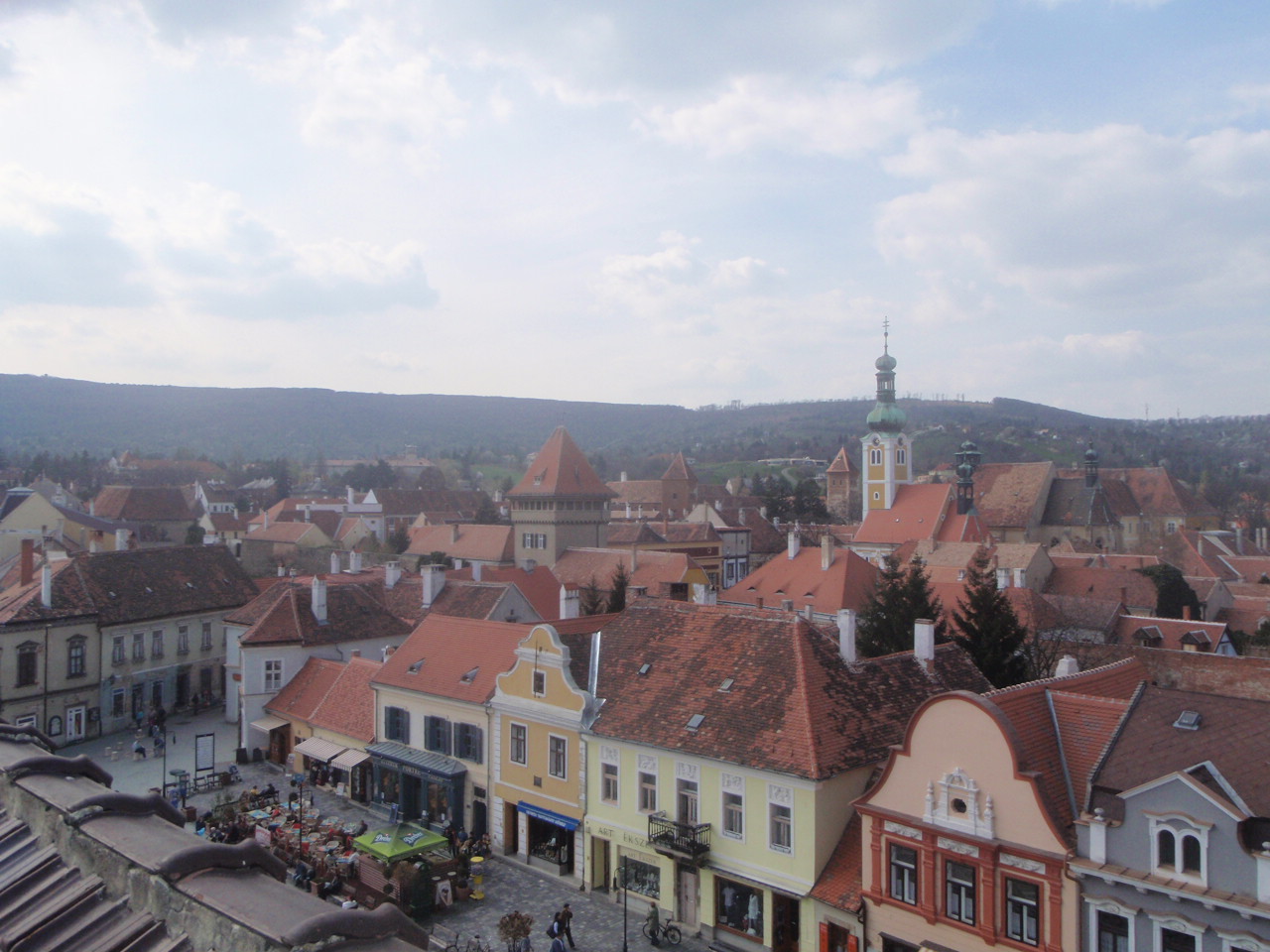 Widok węgierskiego miasteczka Kőszeg z lotu ptaka